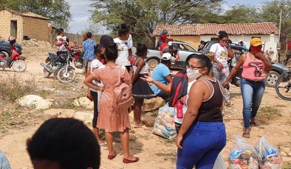 Imagens da Entregue 3.096 cestas básicas às famílias das 11 comunidades Quilombolas do município 