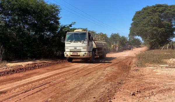 Imagens da Recuperação da estrada que liga Seabra a Lagoa da Boa Vista