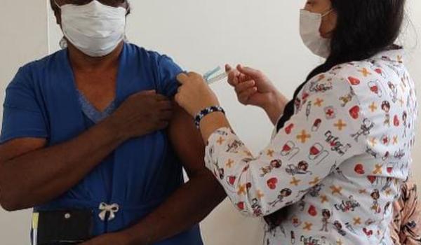 Imagens da Neste sábado (30), aconteceu o dia nacional de vacinação contra SARAMPO e INFLUENZA.