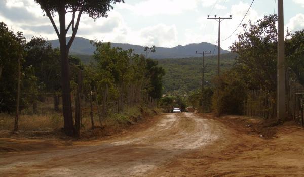 melhoramento da estrada que liga  Boa Vista de Cananeias a Brejo de João Alves
